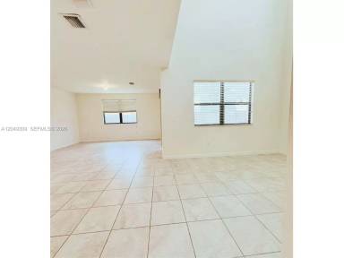 Main picture of 132 NE 24th Ave