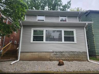 Main picture of 827 1/2 High St