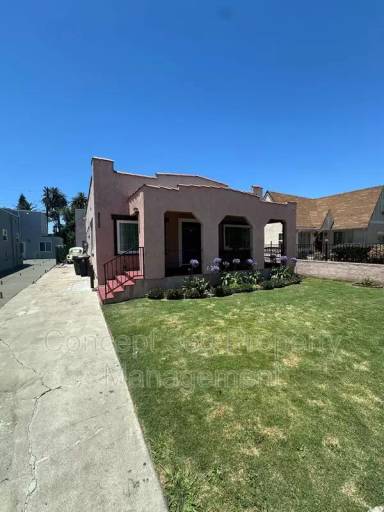 Main picture of 2431 S Cochran Ave