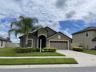 Main picture of 5677 Elsinore Way
