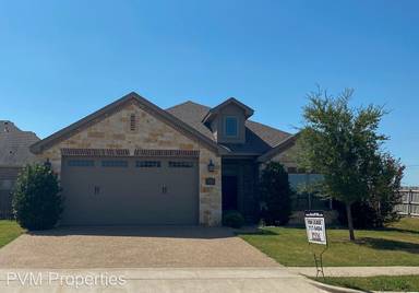Main picture of 3100 Silver Saddle Dr