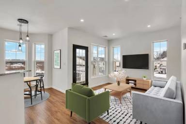Main picture of 2400 Steeplechase Blvd