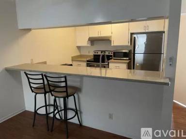 Main picture of 1391 Monument Blvd