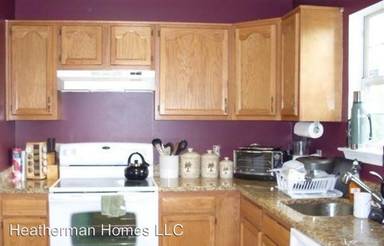 Main picture of 200 Park Brook Ct