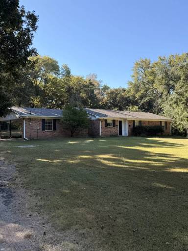 Main picture of 1412 Sleepy Hollow Ln