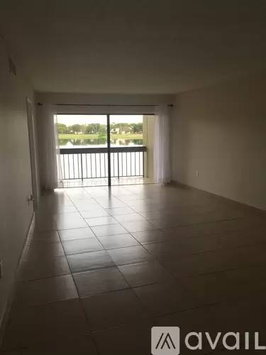 Main picture of West Fontaine Condo