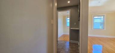Main picture of 84 Gladeside Ave