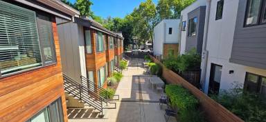 Main picture of 2222 I St