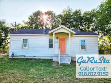 Main picture of 1038 N Madison Ave