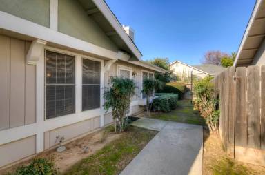 Main picture of 5455 N Marty Ave