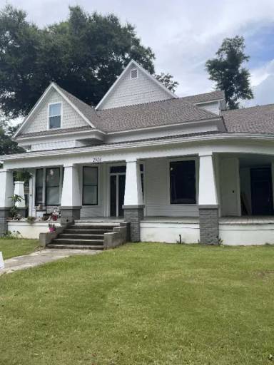 Main picture of 2924 Green St