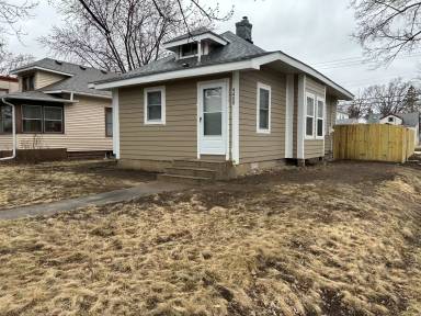 Main picture of 4400 46th Ave S