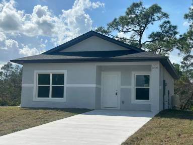 Main picture of 830 Wildflower St