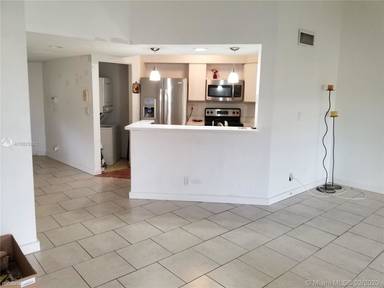 Main picture of 1663 NW 81st Way