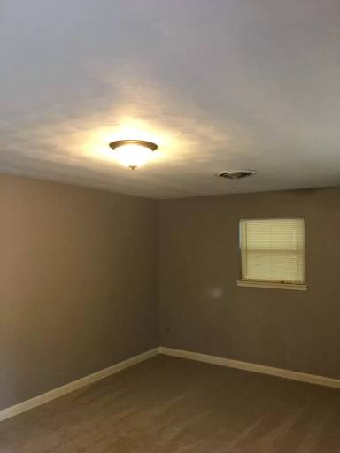 Main picture of 6714 Sheridan Rd