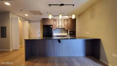 Main picture of 211 W Scott St