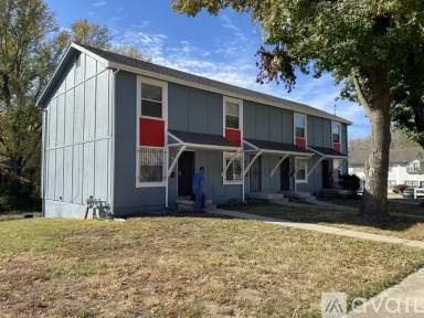 Main picture of 305 W South Ave