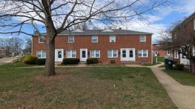 Main picture of 1341 20th St NE