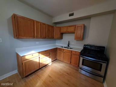 Main picture of 3411 W North Ave