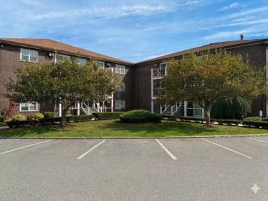 Main picture of Pondsview Apartments