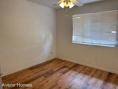 Main picture of 5409 S Hazelton Ln