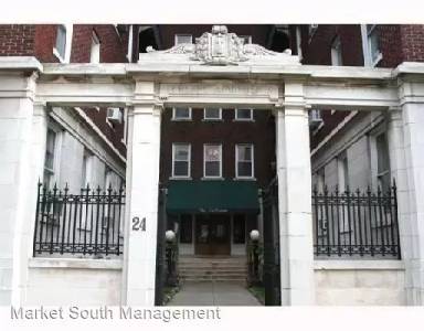 Main picture of 24 E Liberty St