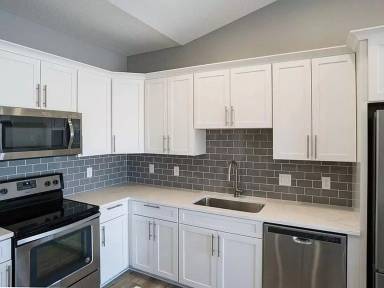 Main picture of 615 SE Tallgrass Ln