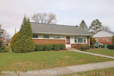 Main picture of 3240 Cloverfield Rd