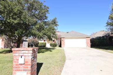 Main picture of 8520 Oak Xing