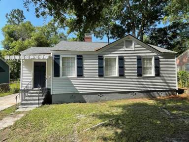 Main picture of 2119 Greenwood St