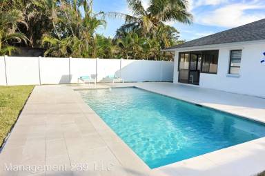 Main picture of 697 93rd Ave N