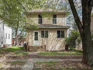 Main picture of 1625 37th St