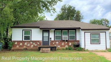 Main picture of 3908 SE 25th St