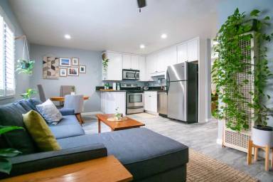 Main picture of 4020 Louisiana St