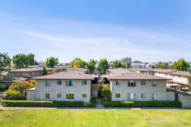 Main picture of 1612 Marina Ct