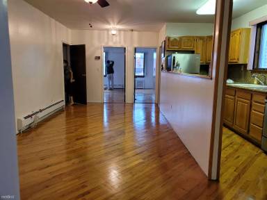 Main picture of 122 Bay 38th St