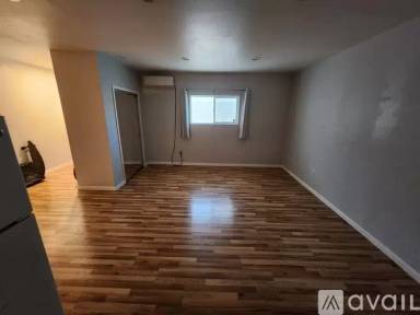 Main picture of 4833 Primrose Ln