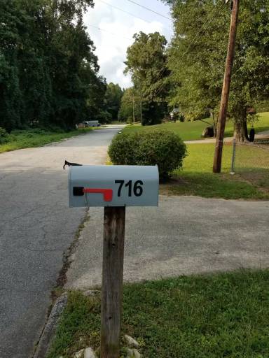 Main picture of 716 W Spring Dr