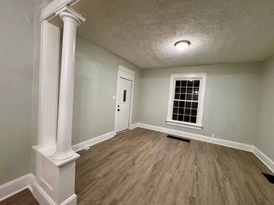 Main picture of 1467 S 11th St