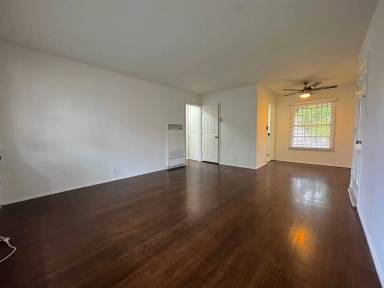 Main picture of 5959 Cahuenga Blvd