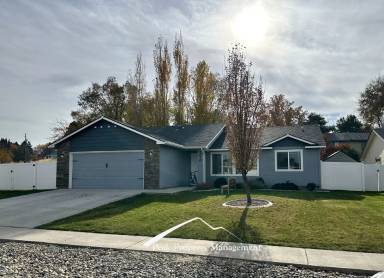 Main picture of 2070 Kelly Dr