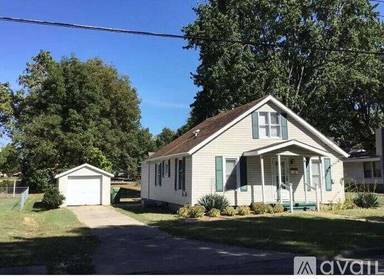 Main picture of 907 W Webster St