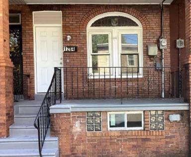 Main picture of 1264 Landsdowne Ave