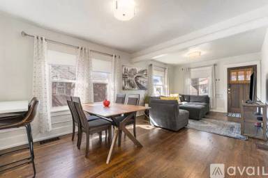 Main picture of 4456 Grant St