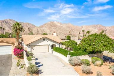 Main picture of 54555 Avenida Martinez