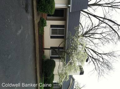 Main picture of 230 E Broad St