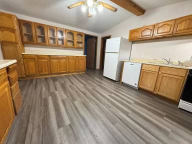 Main picture of 536 N Main St