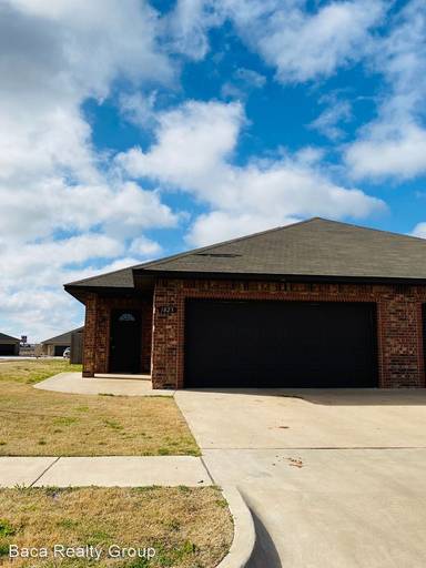 Main picture of 1823 Post Oak Rd