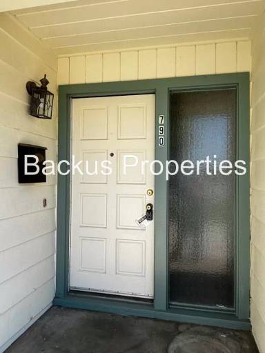 Main picture of 790 Fairfax Dr