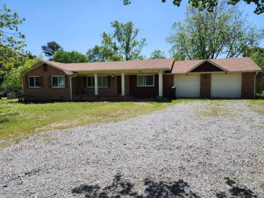 Main picture of 1435 Salem Rd